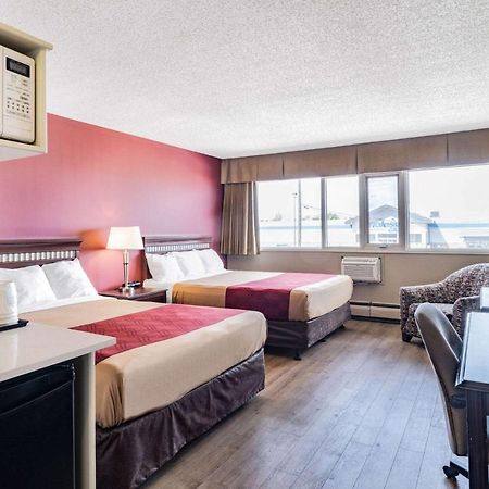 Travelodge By Wyndham Fort St John Fort St. John Extérieur photo