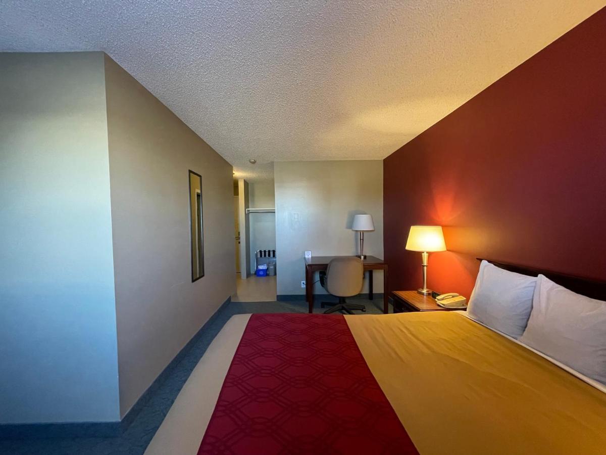 Travelodge By Wyndham Fort St John Fort St. John Extérieur photo