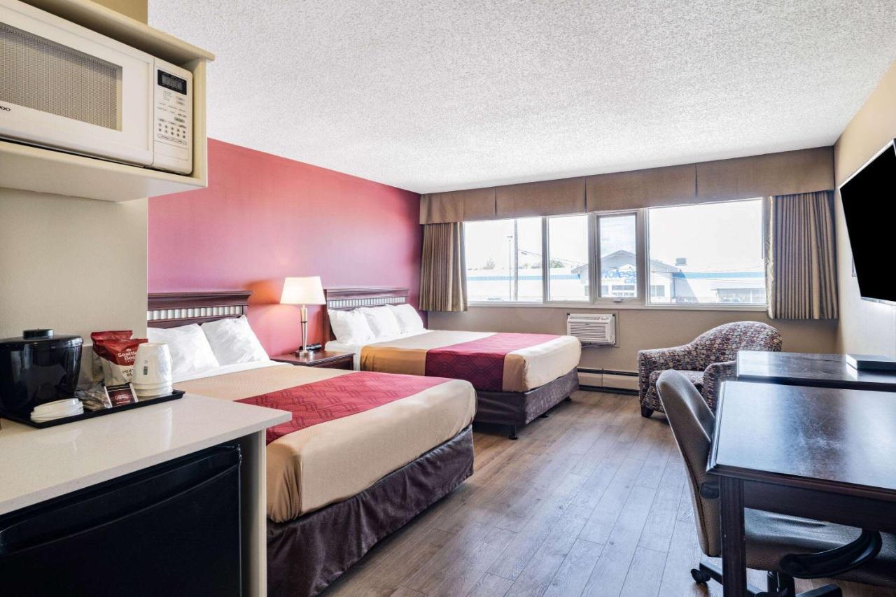 Travelodge By Wyndham Fort St John Fort St. John Extérieur photo