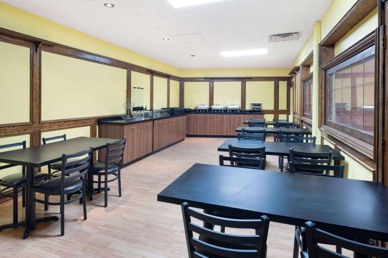 Travelodge By Wyndham Fort St John Fort St. John Extérieur photo