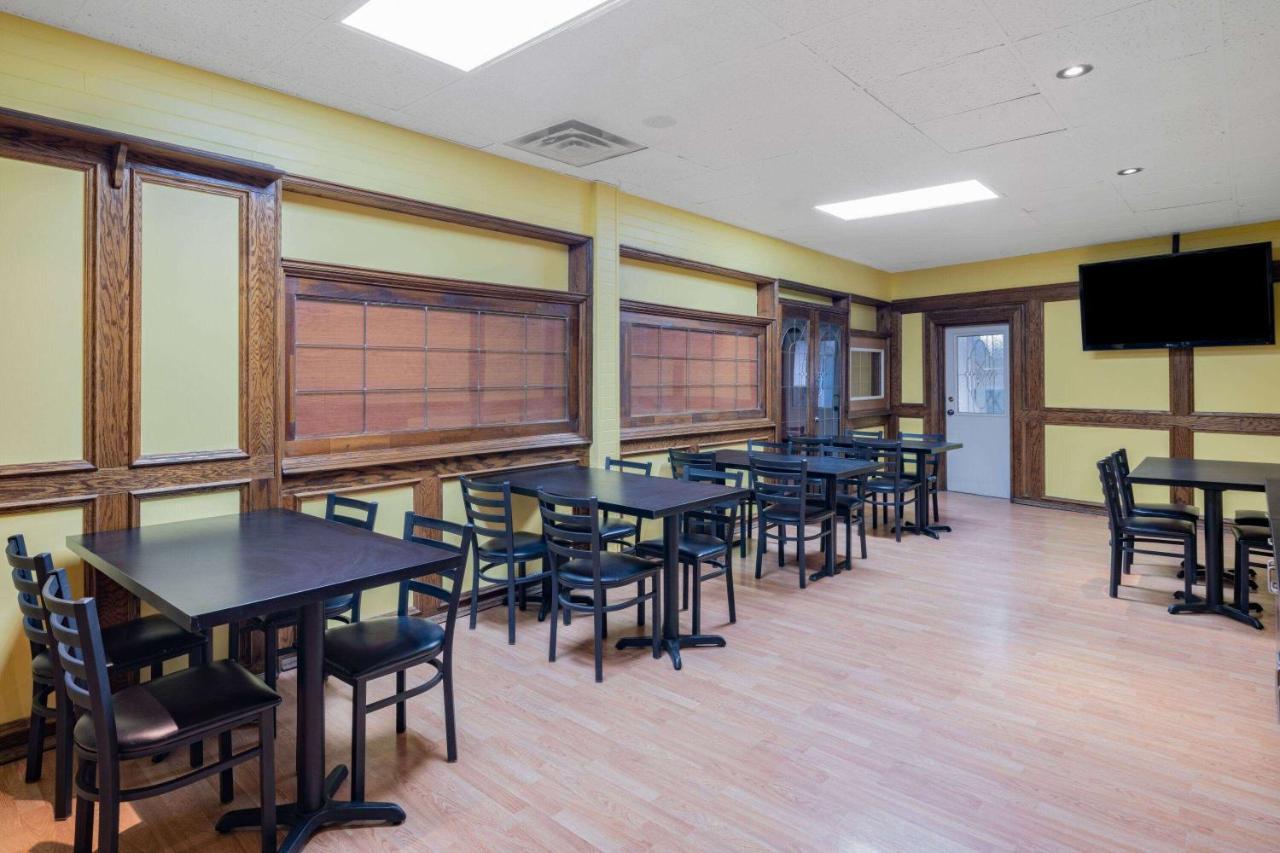 Travelodge By Wyndham Fort St John Fort St. John Extérieur photo