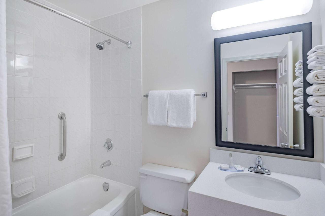Travelodge By Wyndham Fort St John Fort St. John Extérieur photo